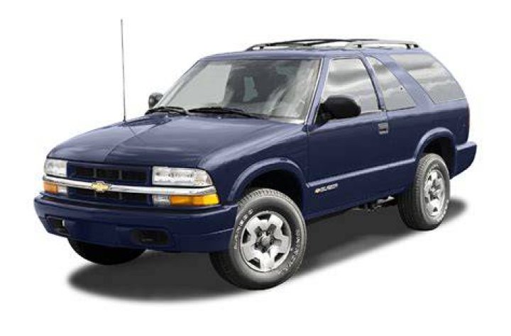 How many MPG does a 2004 Chevy Blazer get?