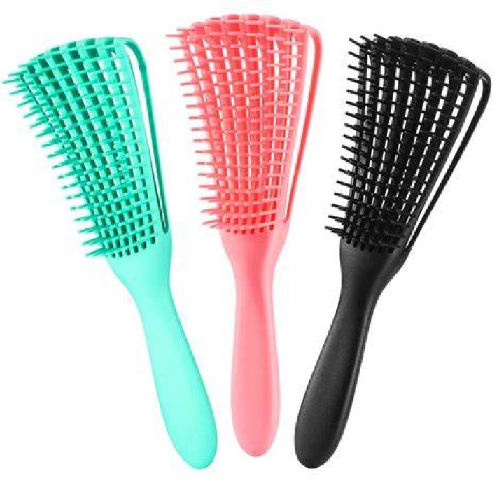 What type of brush is best for black hair?